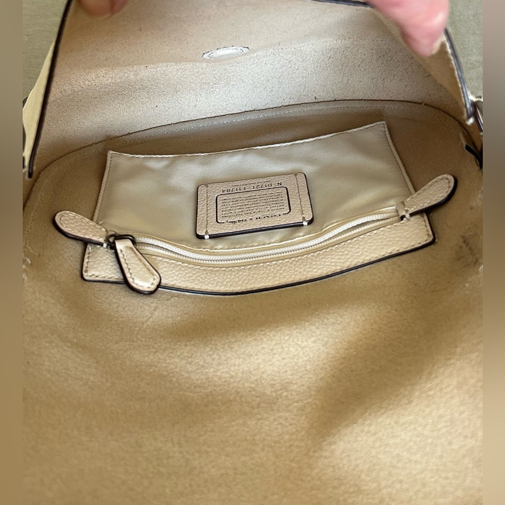COACH X Keith Haring “Hudson” Grain Leather Crossbody Bag❤️ - Picture 10 of 13